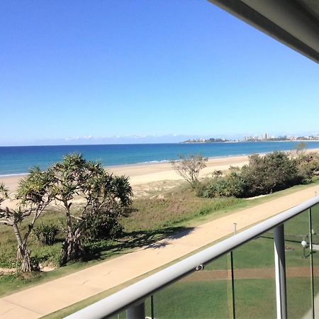 Pacific Surf Absolute Beachfront Apartments Gold Coast Esterno foto