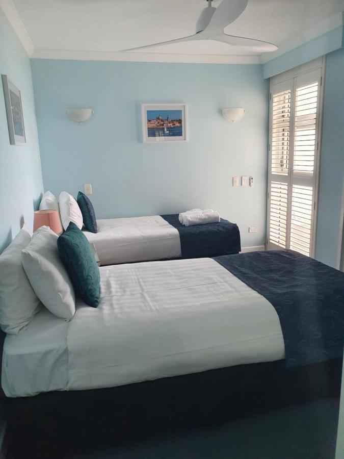 Pacific Surf Absolute Beachfront Apartments Gold Coast Esterno foto