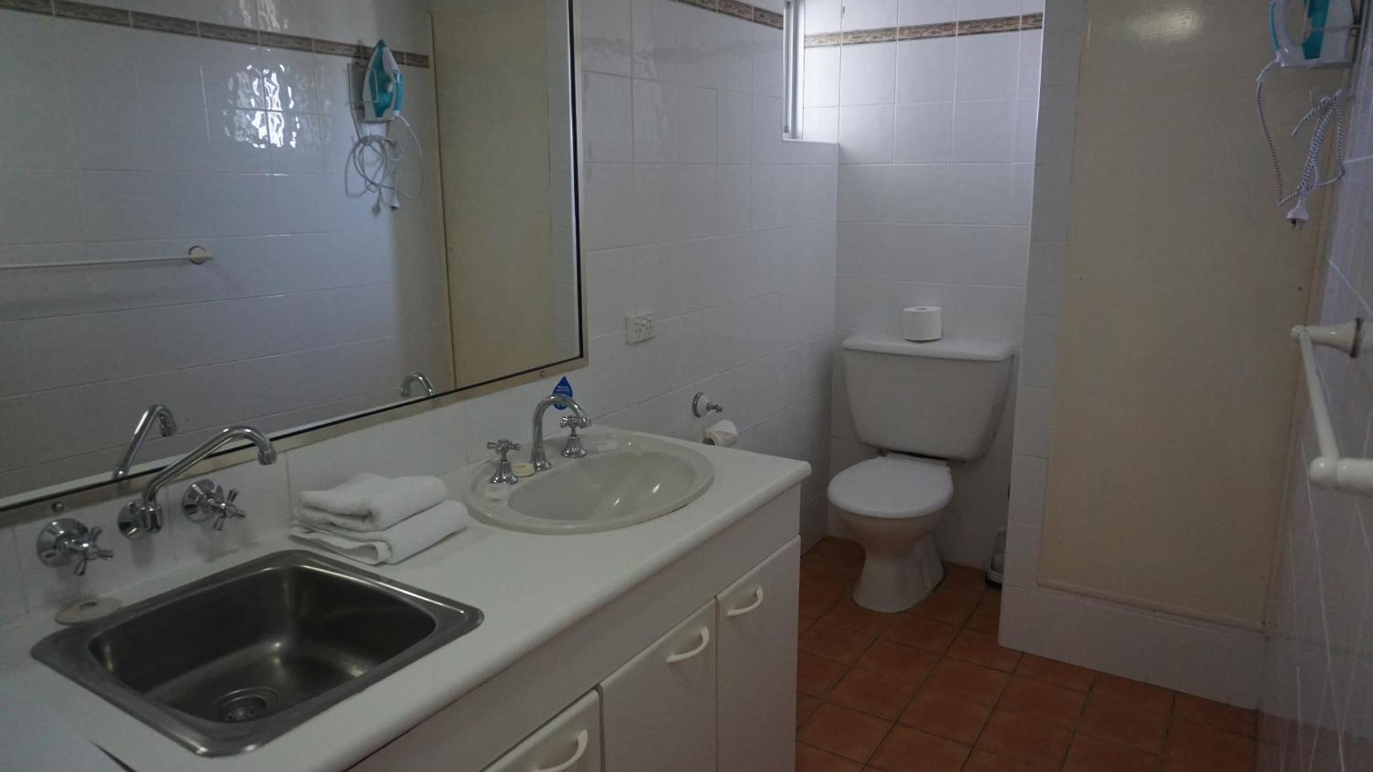 Pacific Surf Absolute Beachfront Apartments Gold Coast Esterno foto