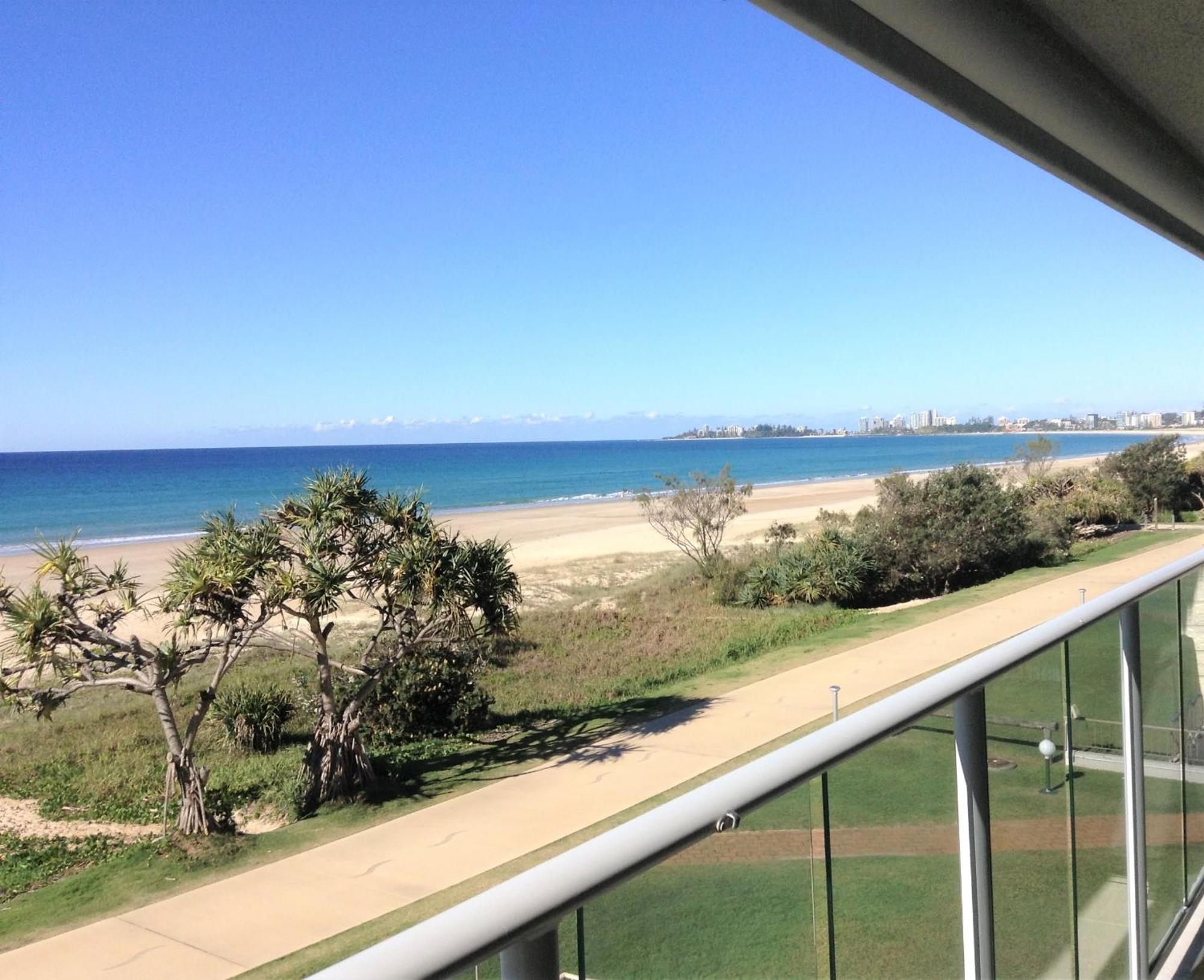 Pacific Surf Absolute Beachfront Apartments Gold Coast Esterno foto