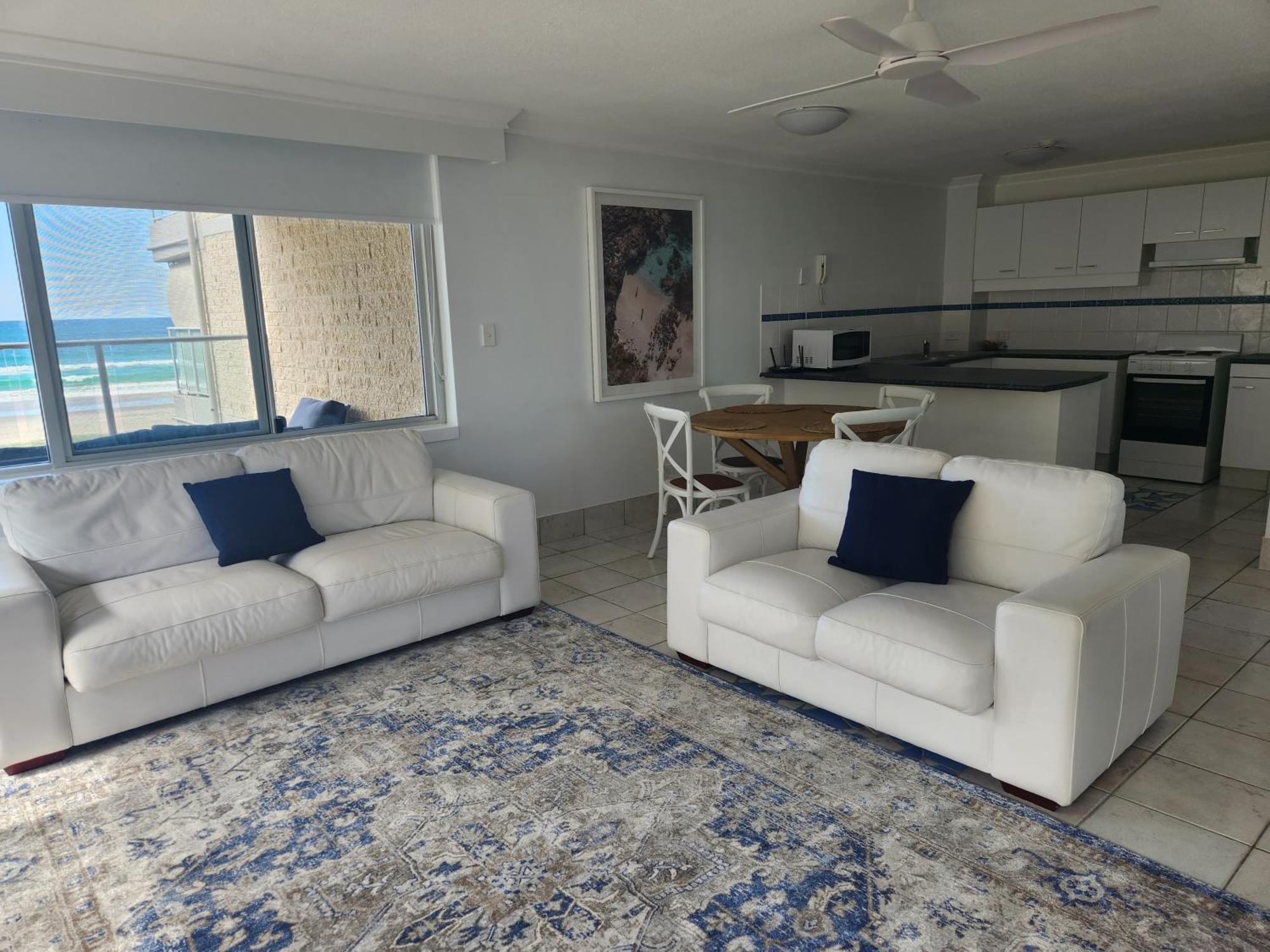 Pacific Surf Absolute Beachfront Apartments Gold Coast Esterno foto