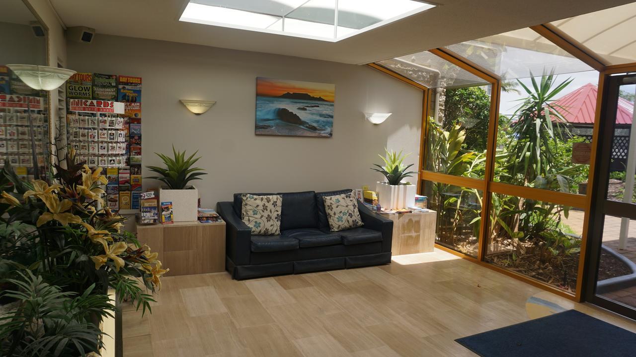 Pacific Surf Absolute Beachfront Apartments Gold Coast Esterno foto