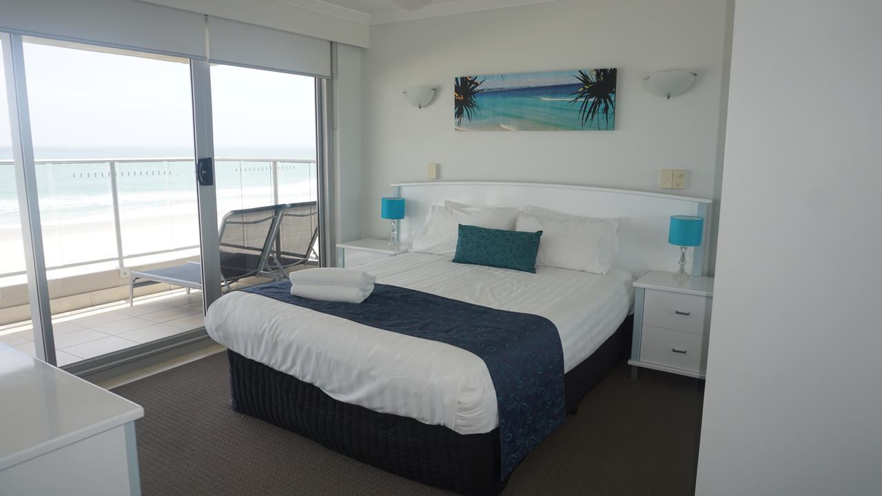 Pacific Surf Absolute Beachfront Apartments Gold Coast Esterno foto